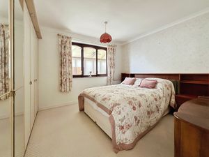 Bedroom - click for photo gallery